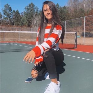 Meet your Posher, Meela